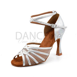 Обувки за танци