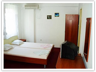 Семеен хотел Лагуна