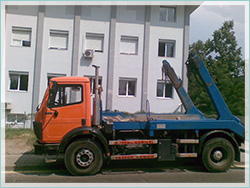 събиране, транспортиране и предаване за унищожаване на опасни отпадъци