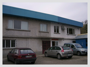 Дарм 1.Комуникационни шкафове /метални табла/ за интернет и кабелни оператори.  2.Стойки за климатици /малки, средни, големи, подови, таванни/  3.Кофражни елементи /телескопични подпори, триноги, вилици, предпазни парапети....../  4.Пътностроителни елемен