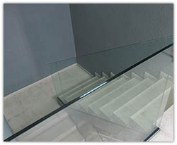 Милкана ООД  PVC и AL профили и аксесоари Стъклопакети  дограма  Стъклени балкони  Декоративни панели за врати  